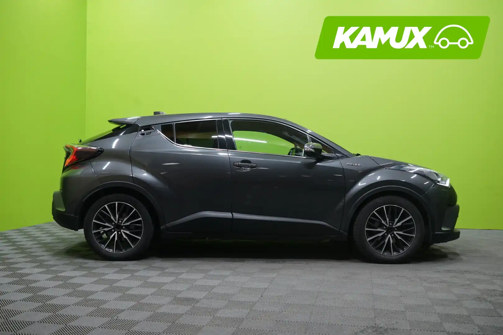 car-image