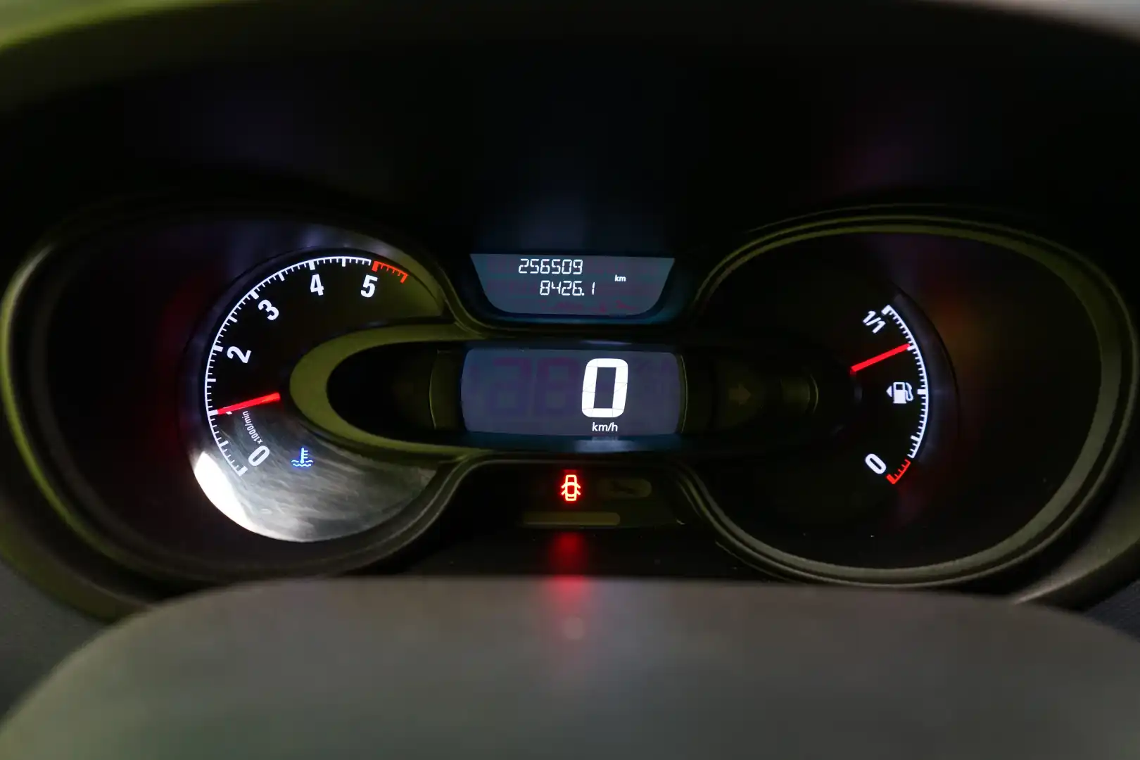 car-image