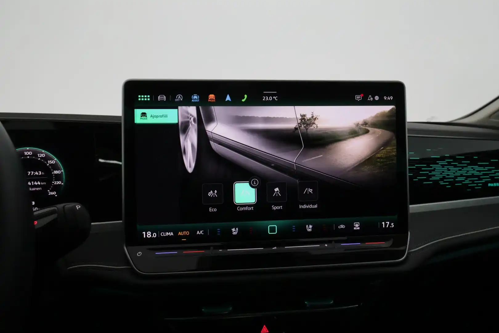 car-image