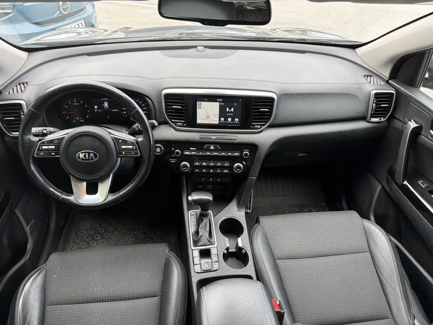 car-image