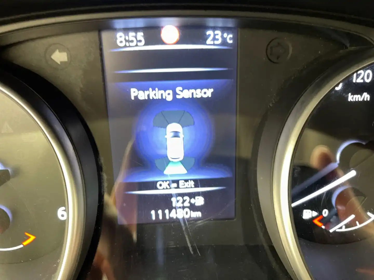car-image