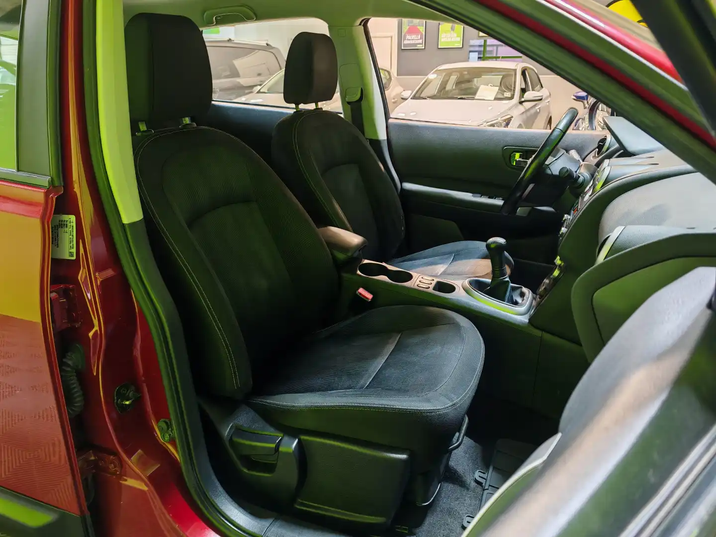 car-image