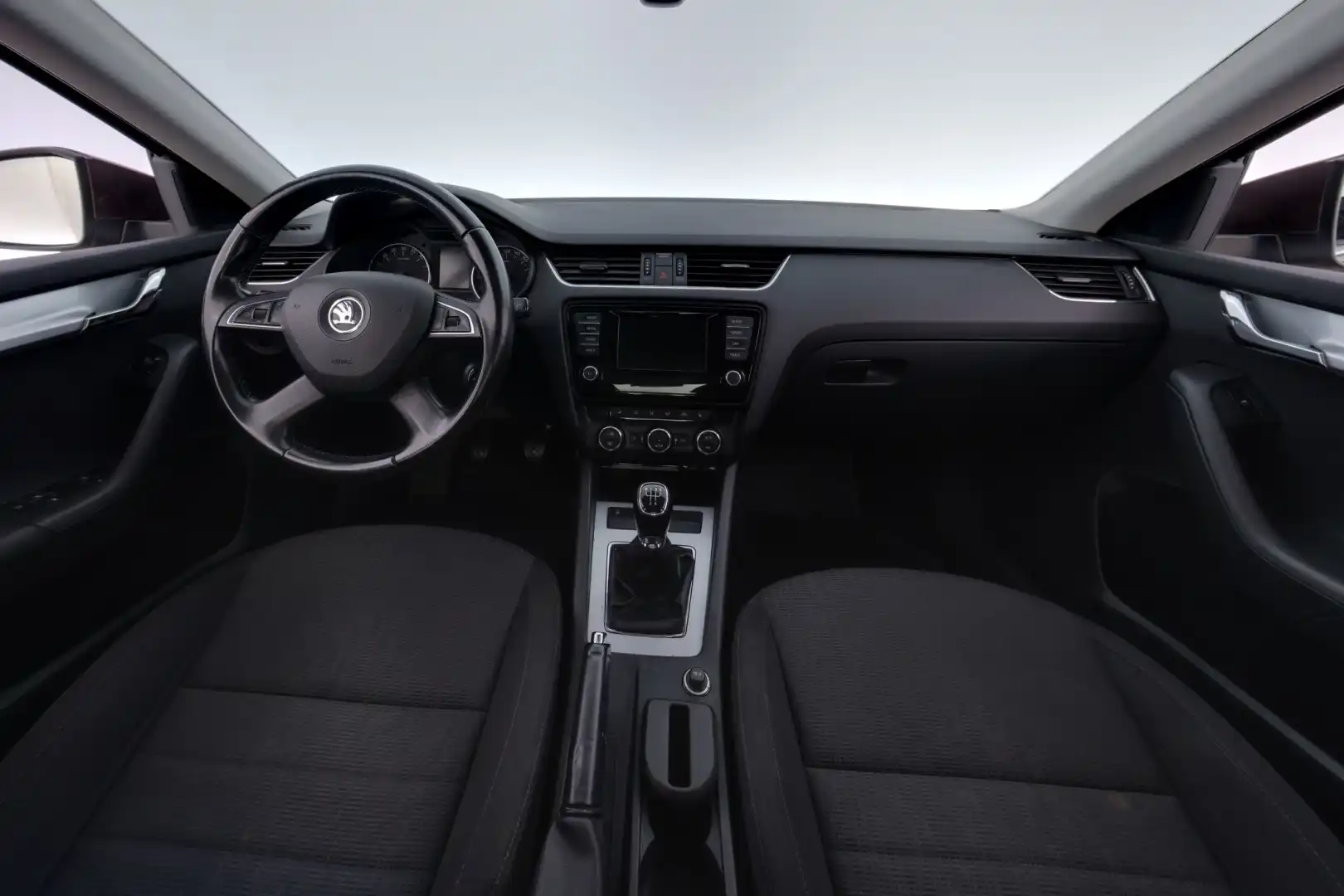 car-image