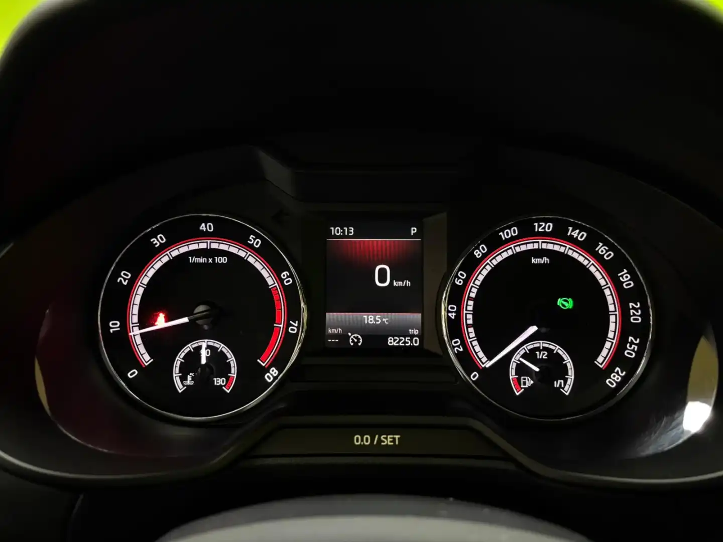 car-image