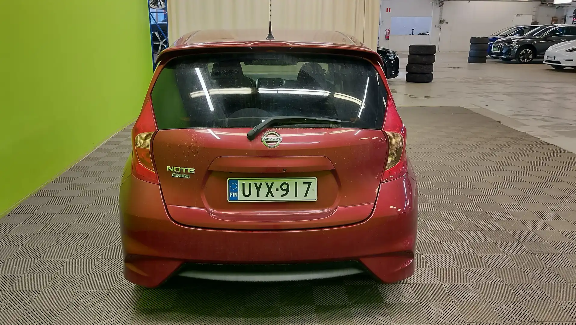 car-image