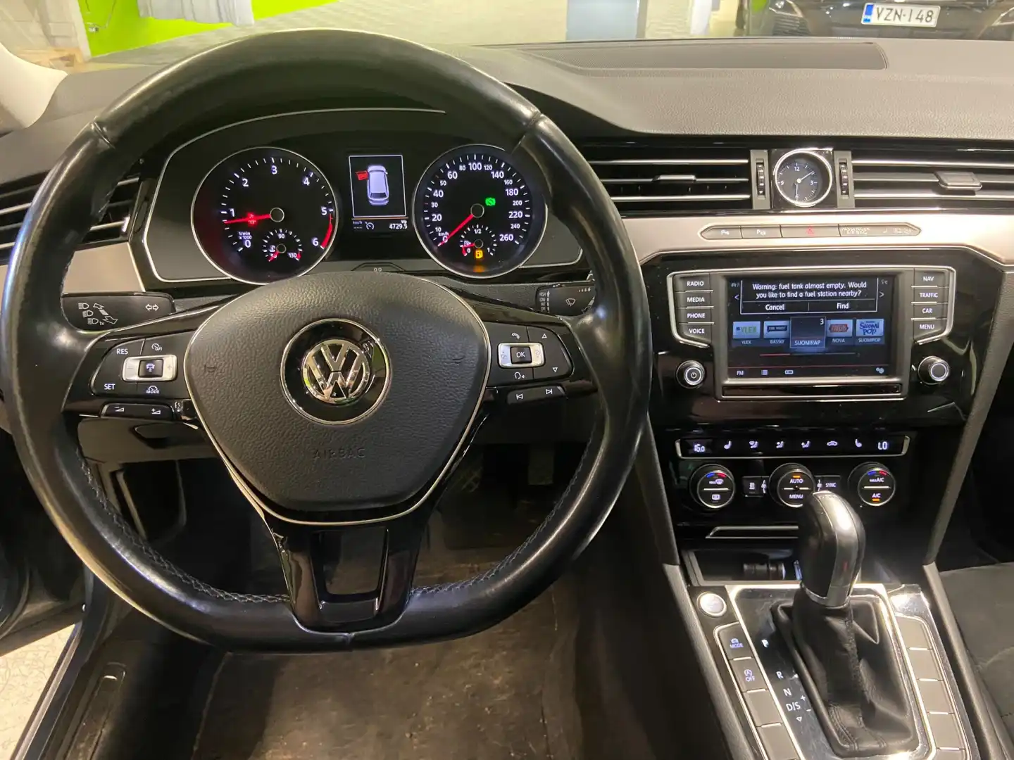 car-image