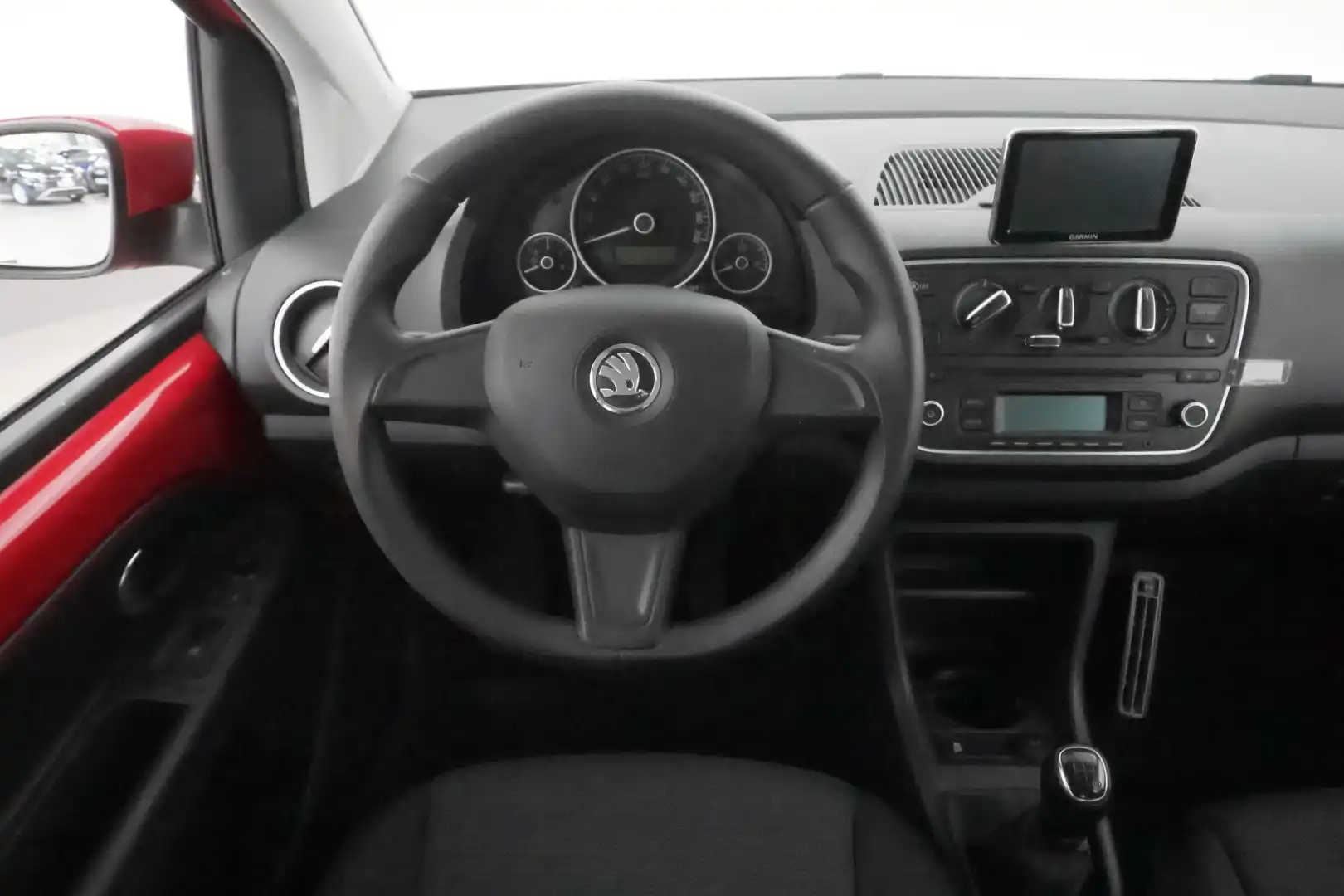 car-image