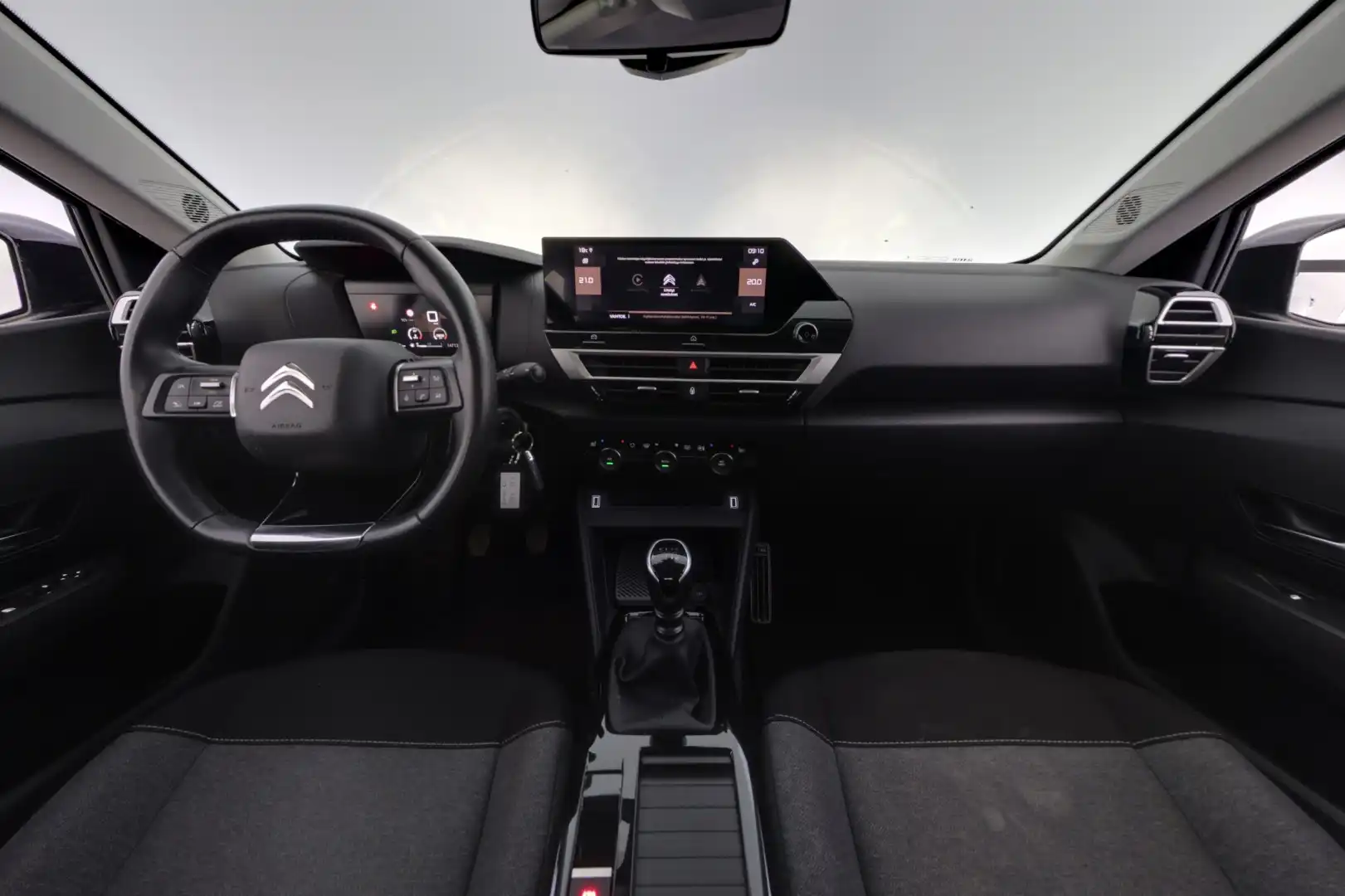 car-image