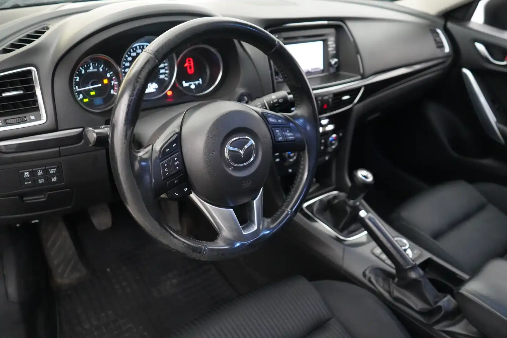 car-image