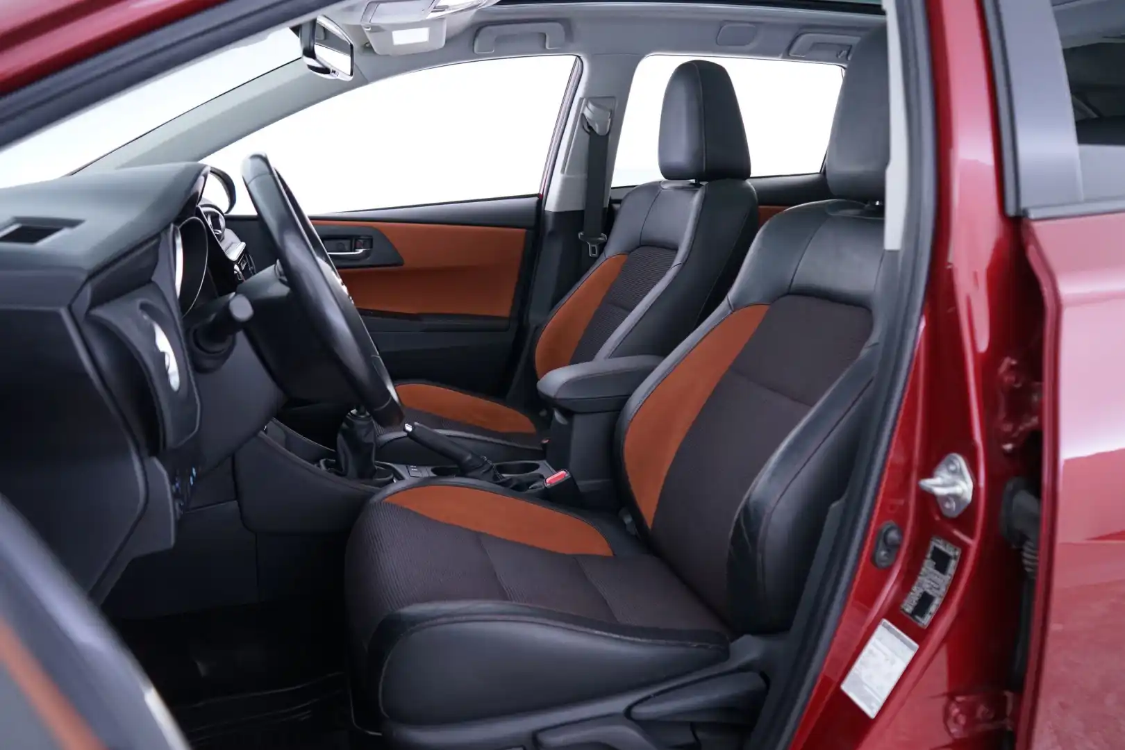car-image