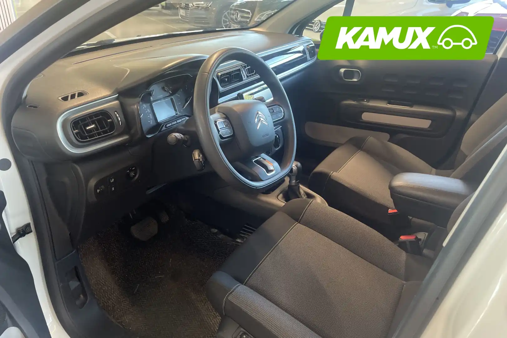 car-image