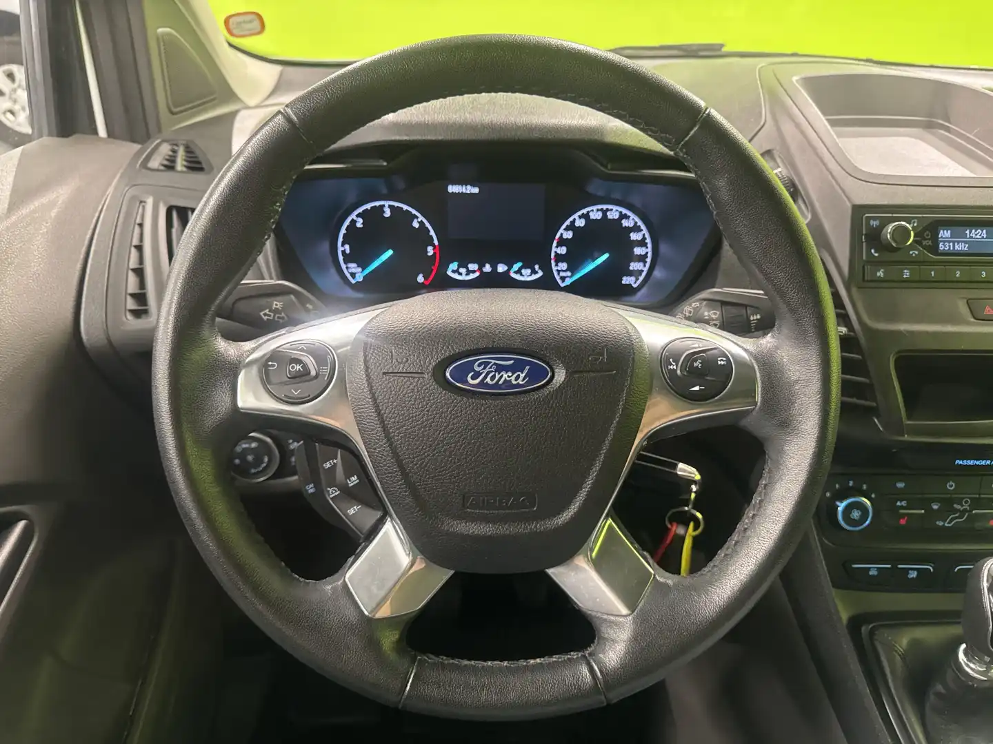 car-image