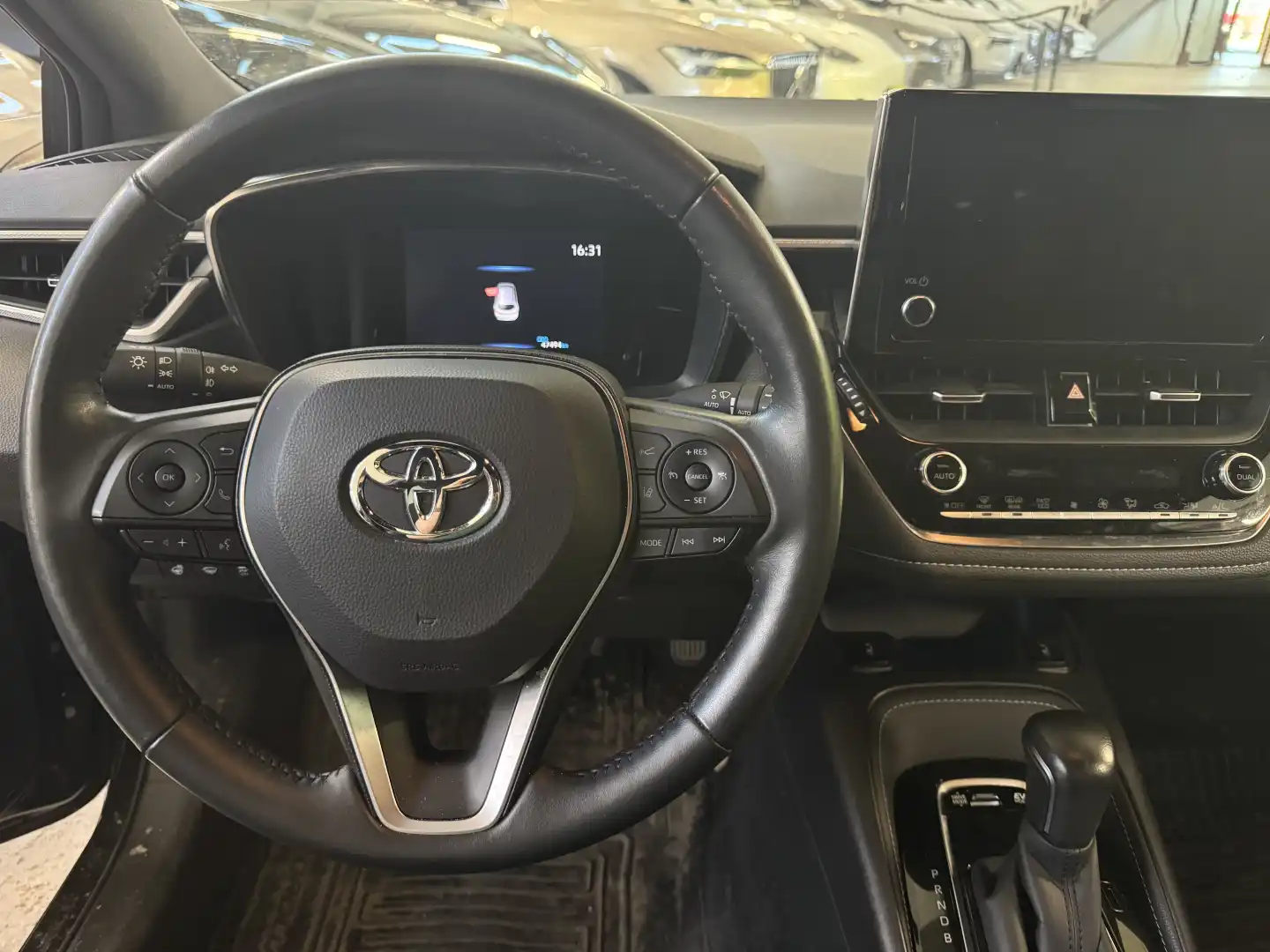 car-image