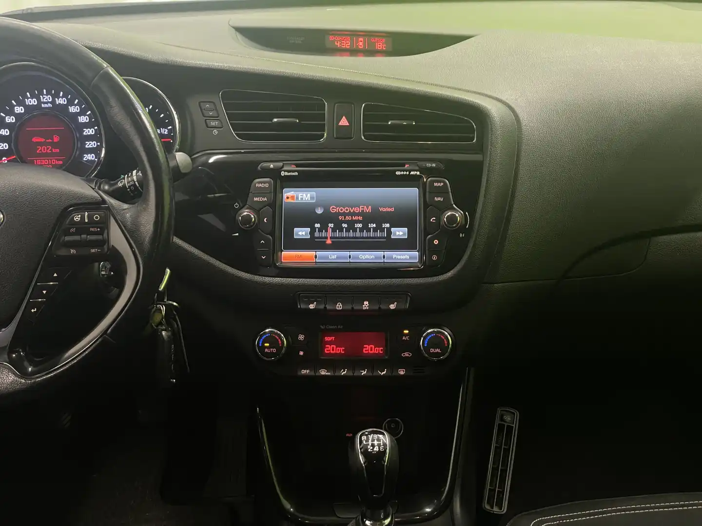 car-image