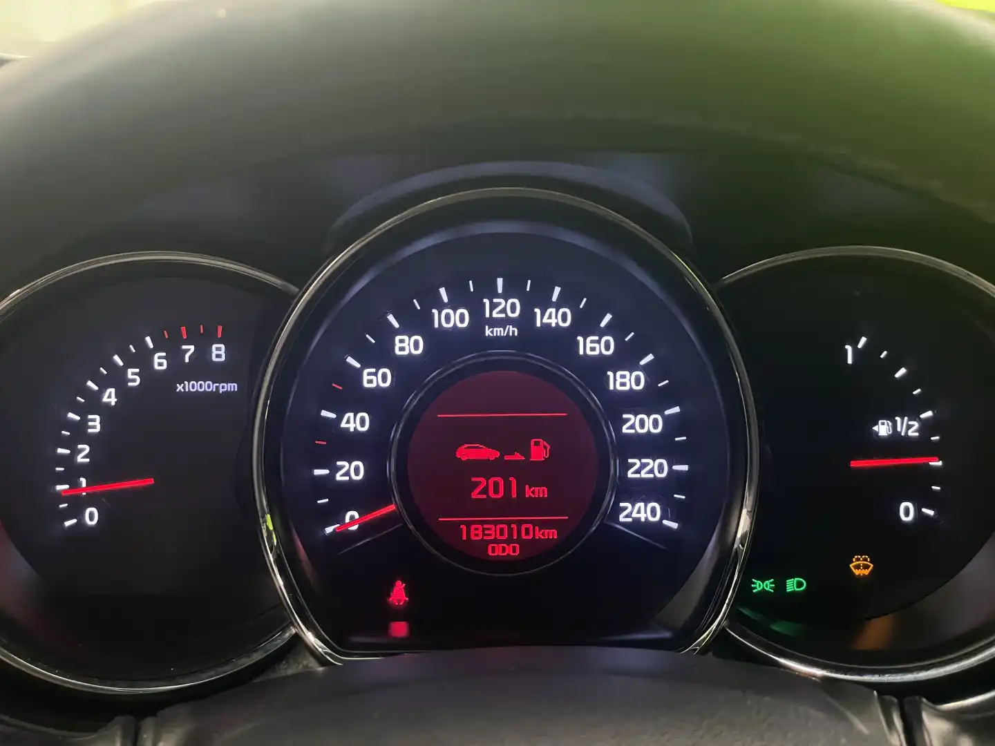 car-image
