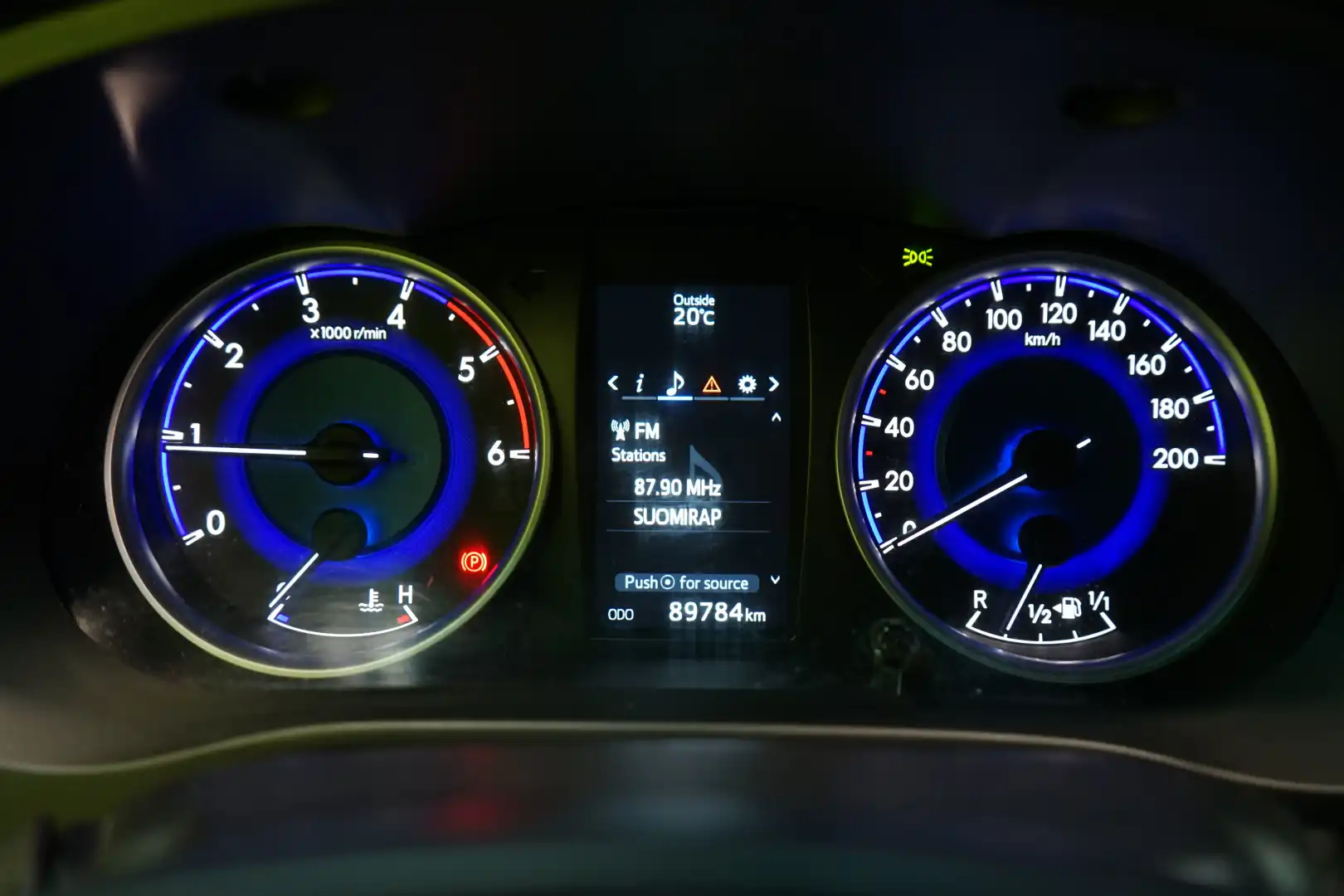 car-image