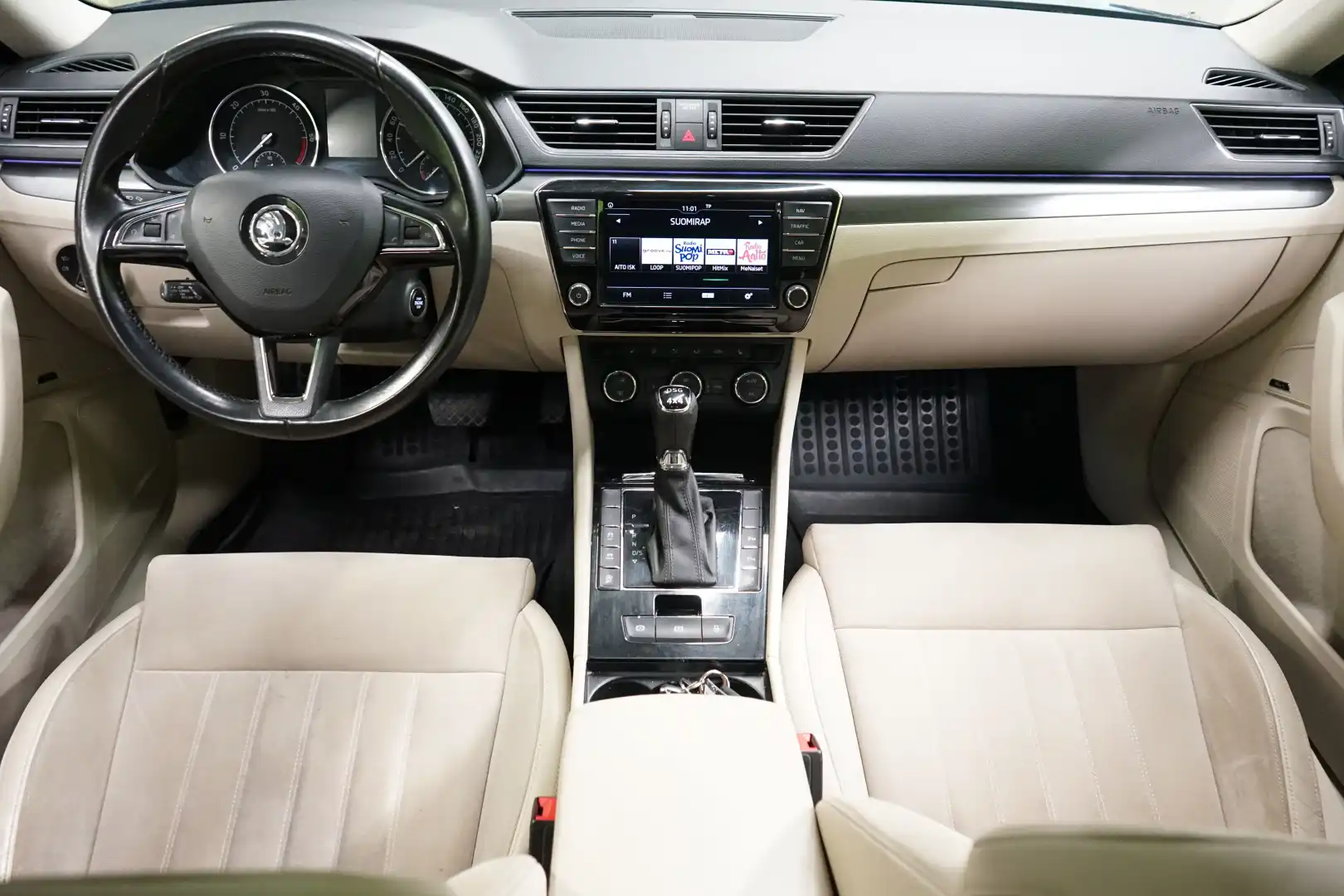 car-image