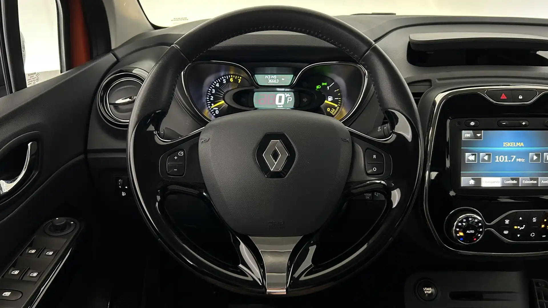 car-image