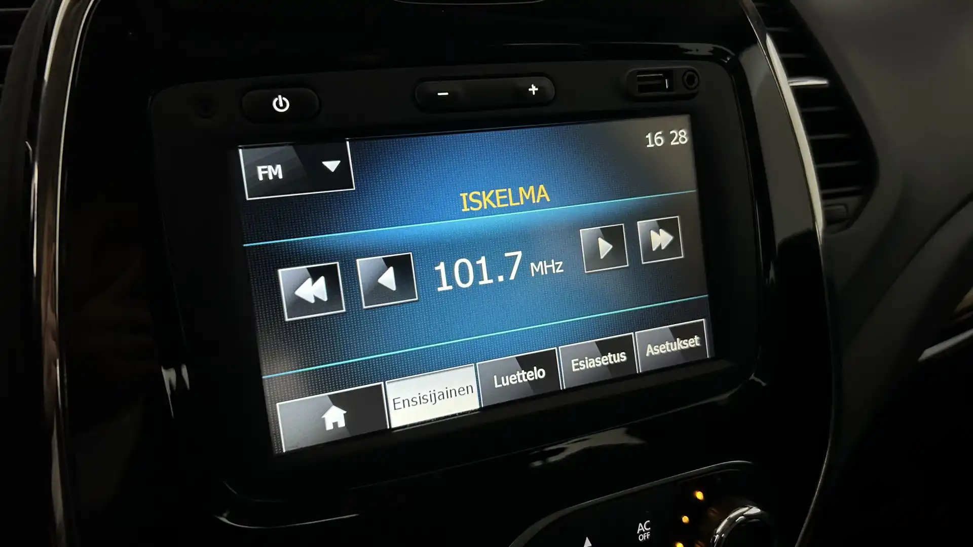 car-image
