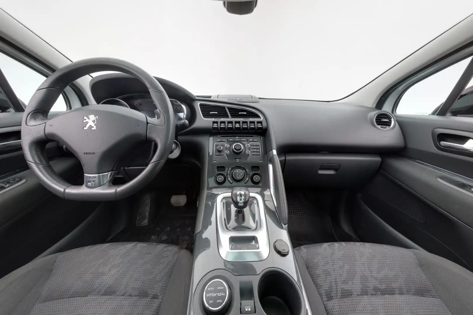 car-image