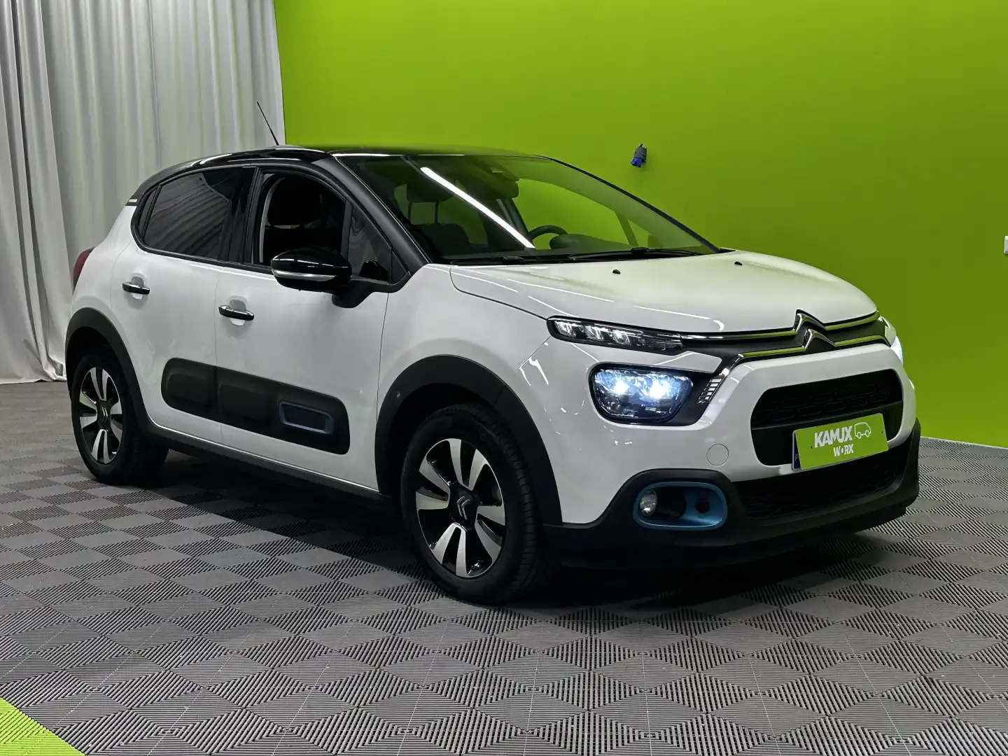 car-image