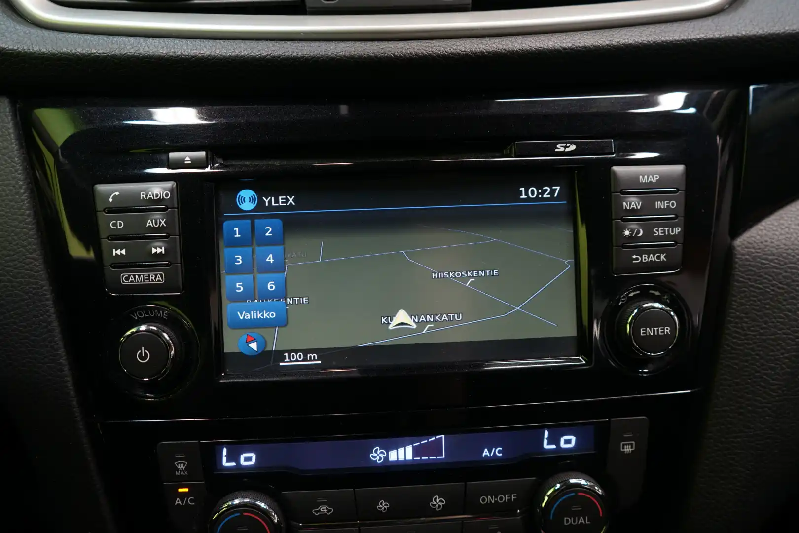car-image