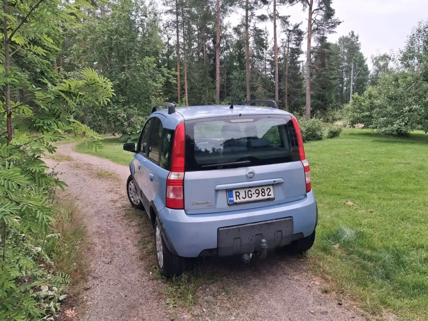 car-image