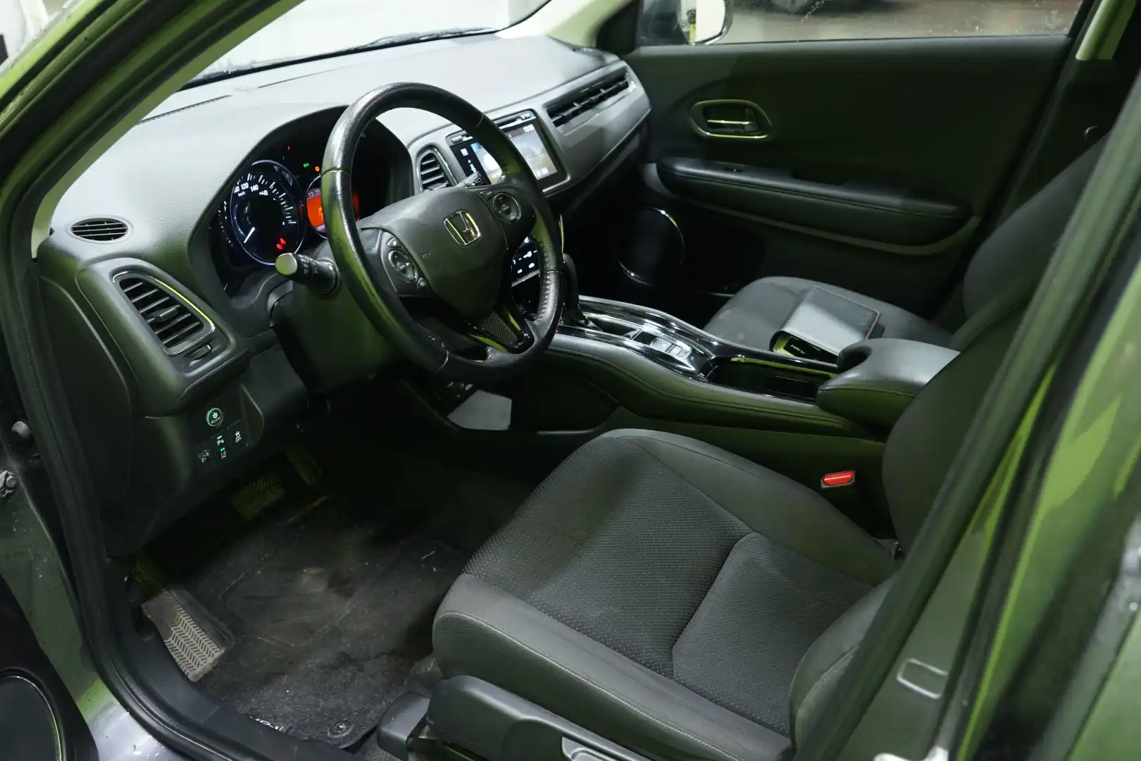 car-image