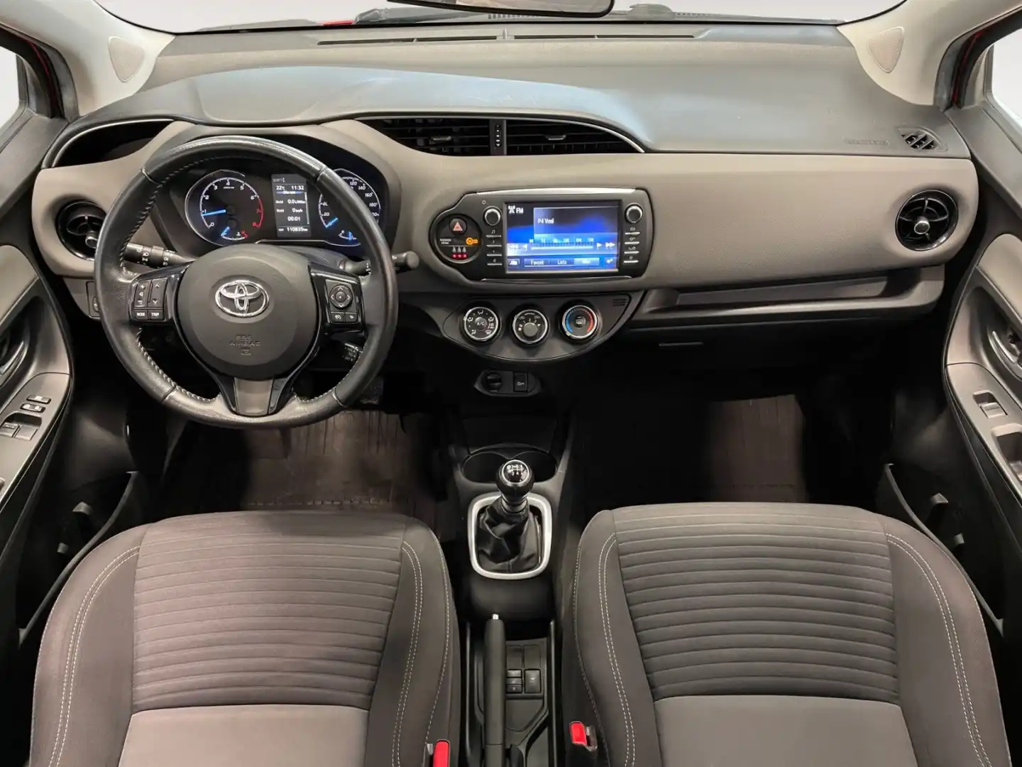 car-image