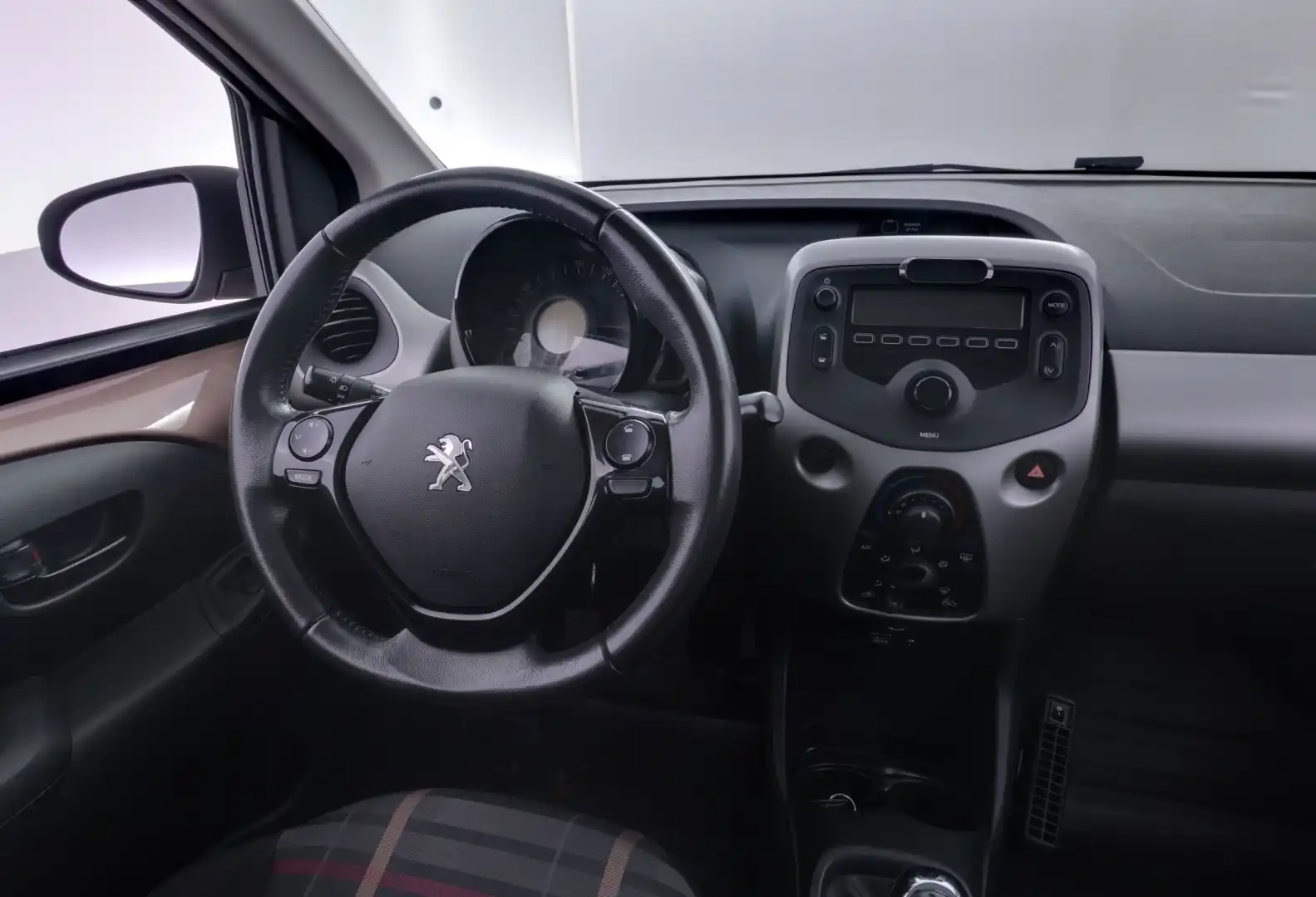 car-image