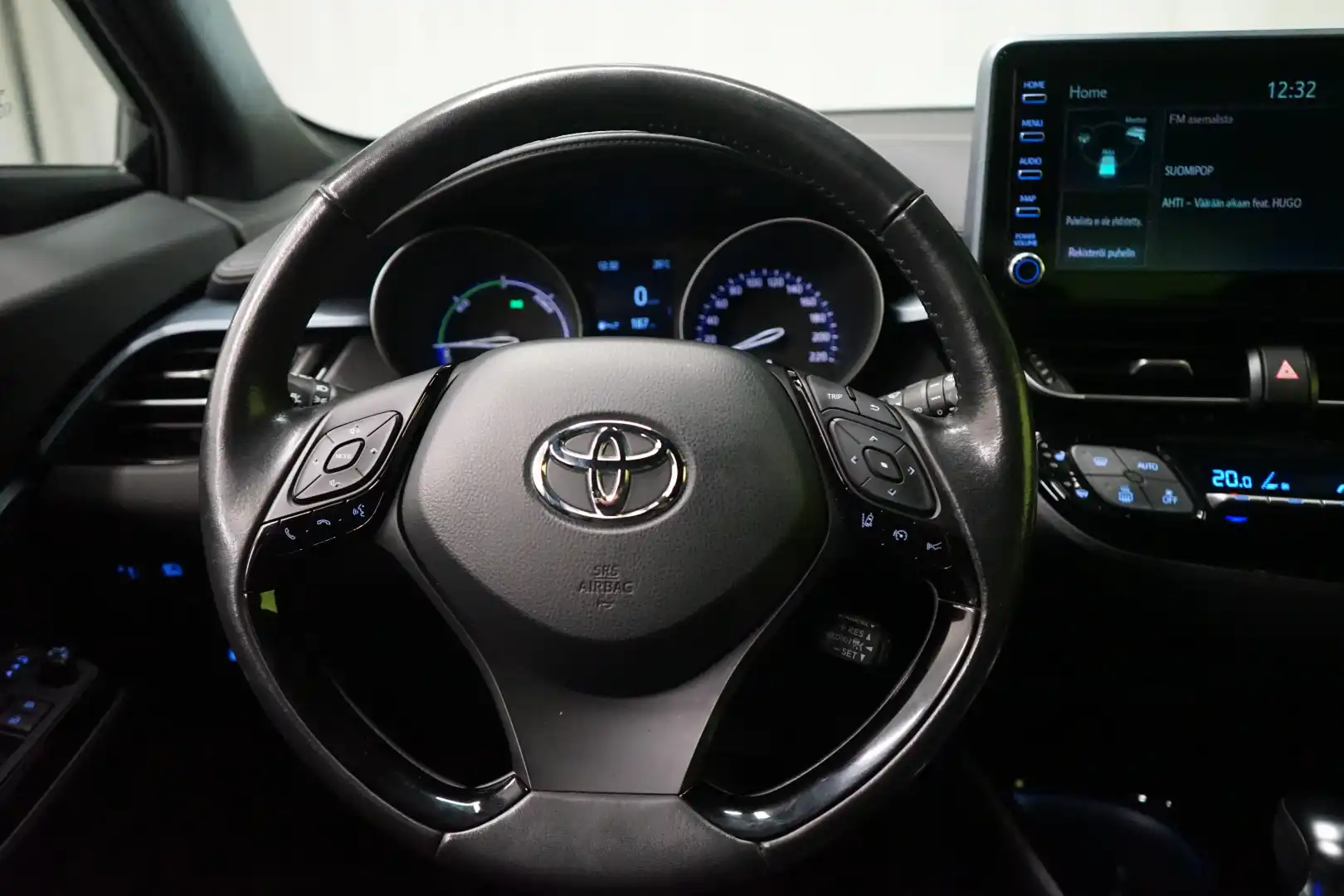 car-image