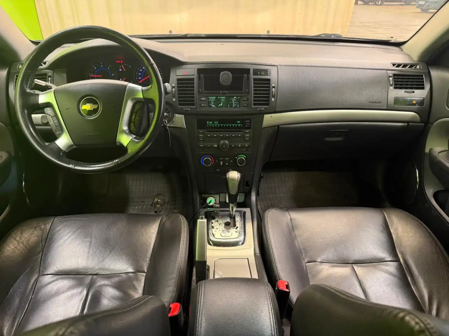 car-image