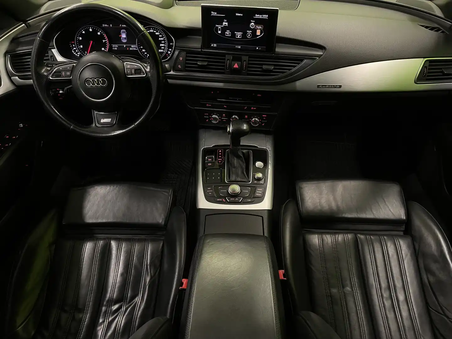car-image