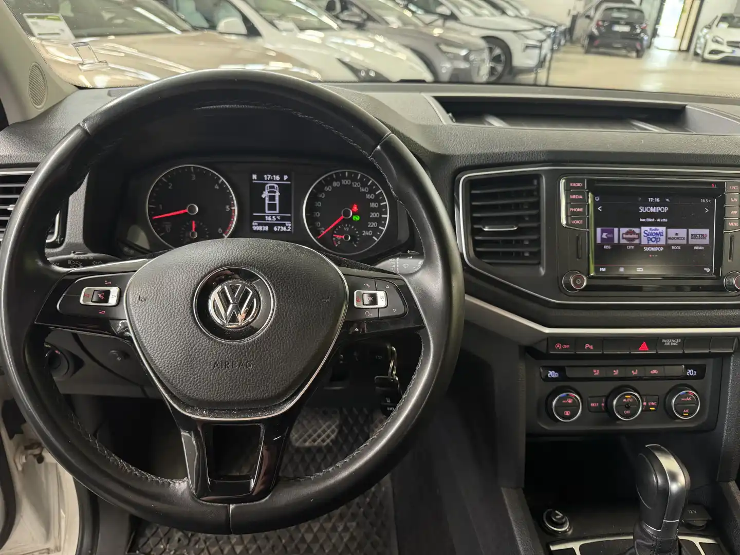 car-image