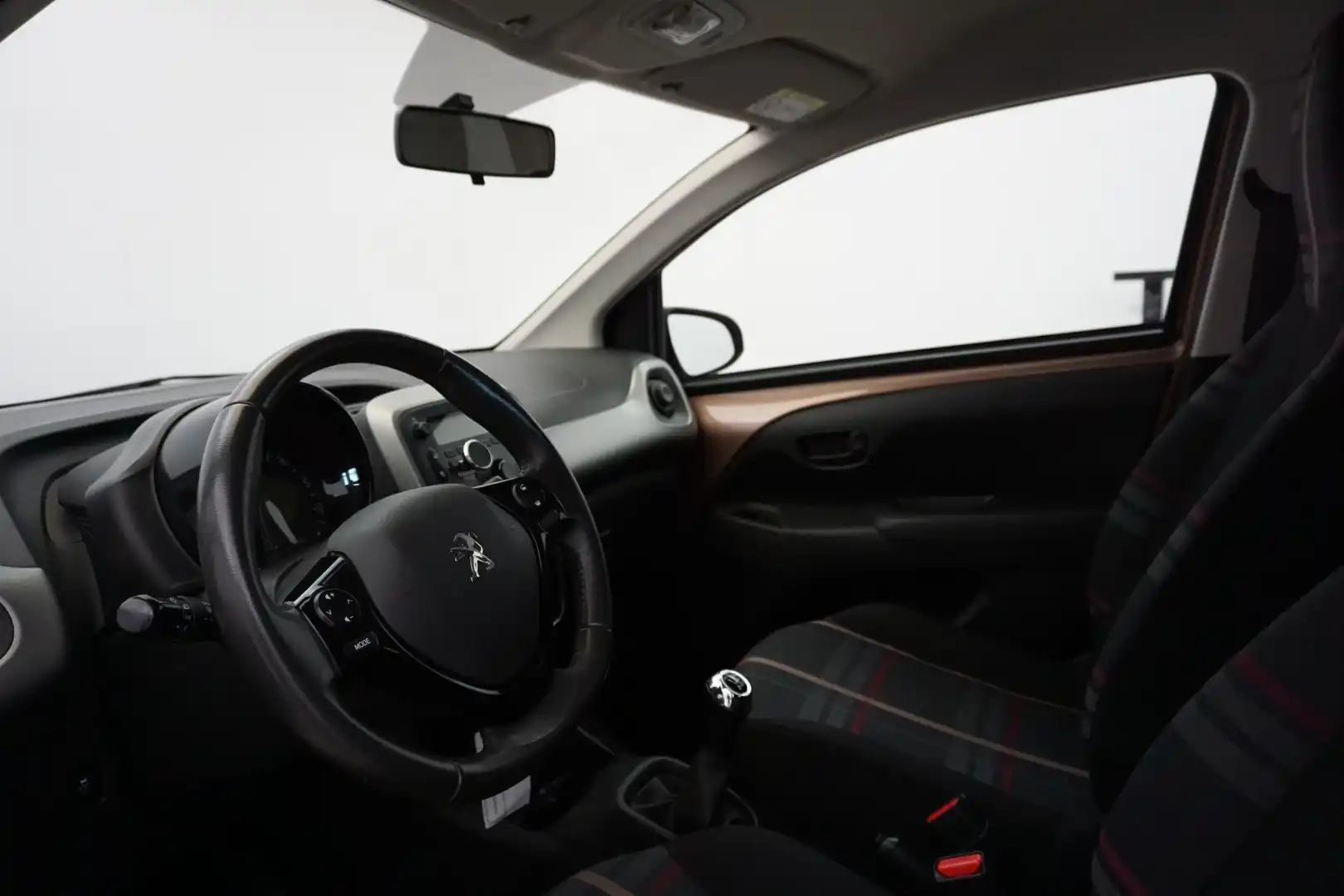 car-image