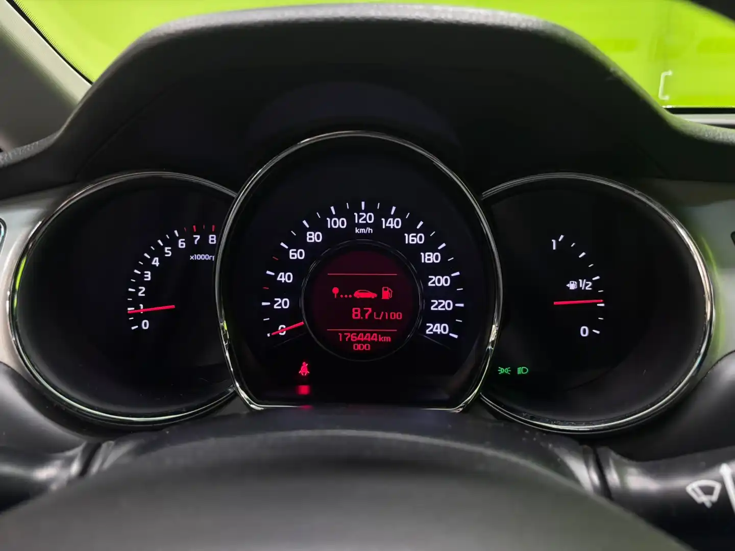 car-image