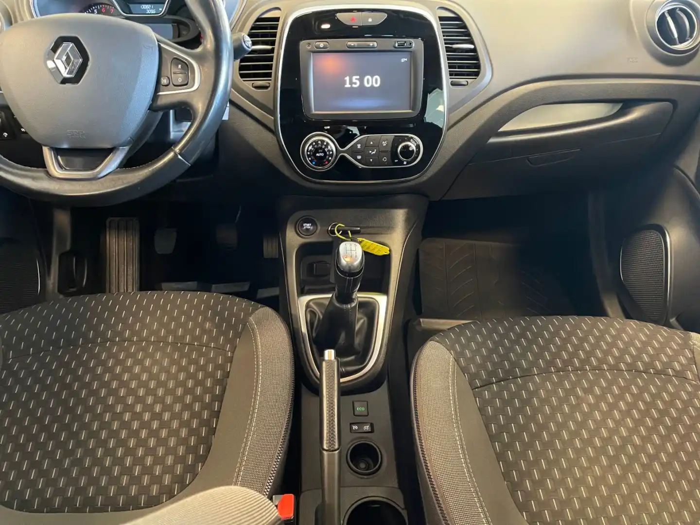 car-image