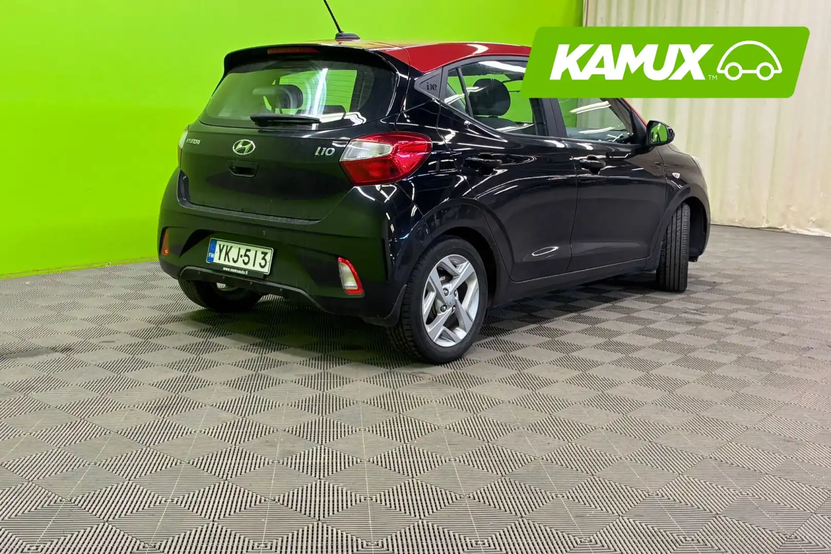 car-image