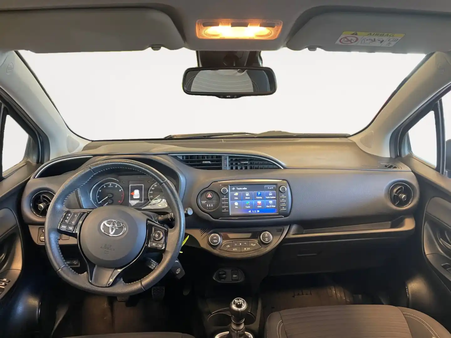 car-image