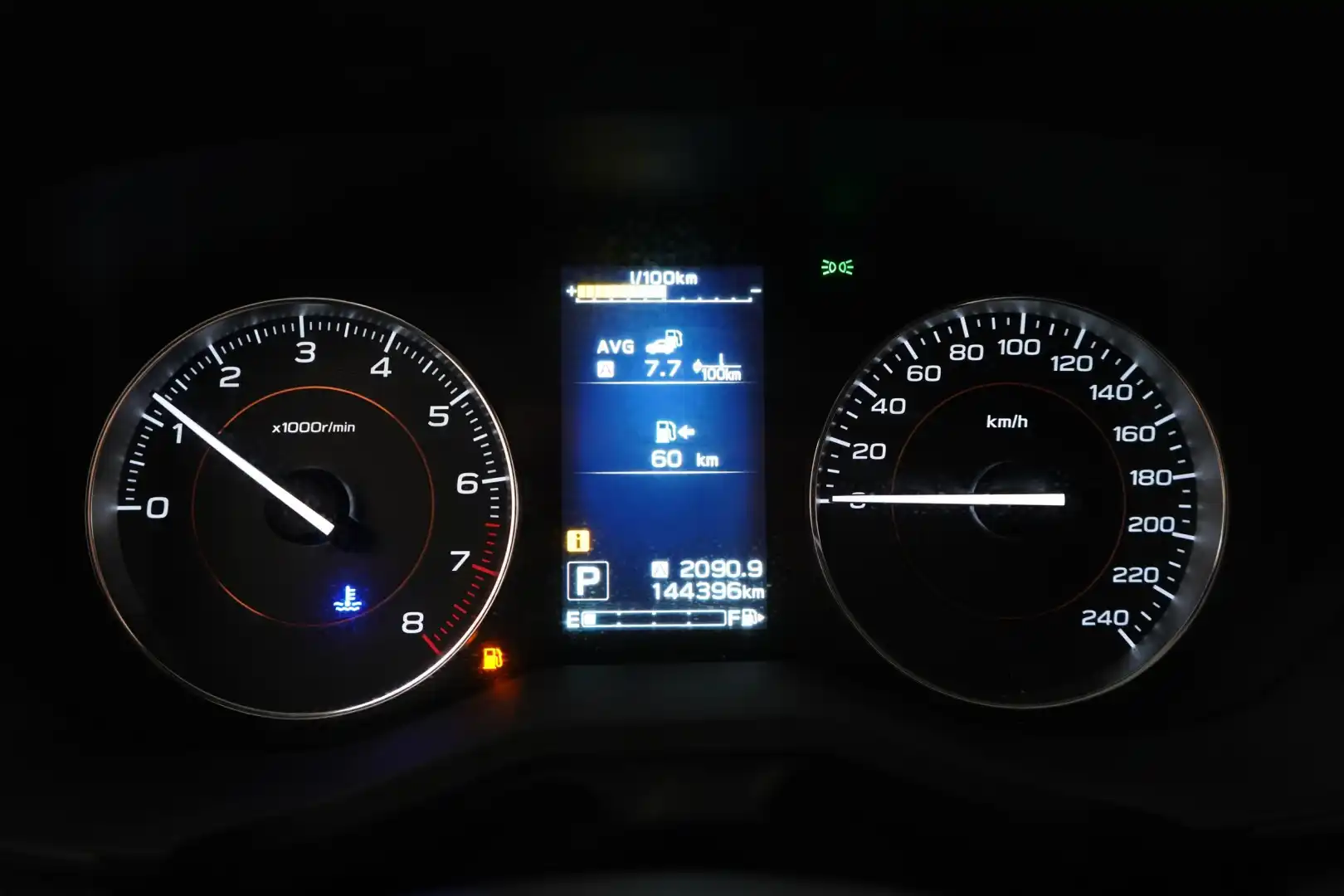 car-image
