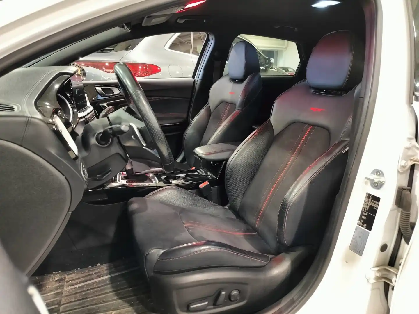 car-image