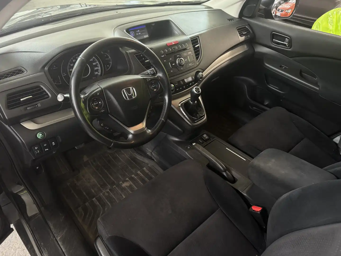 car-image