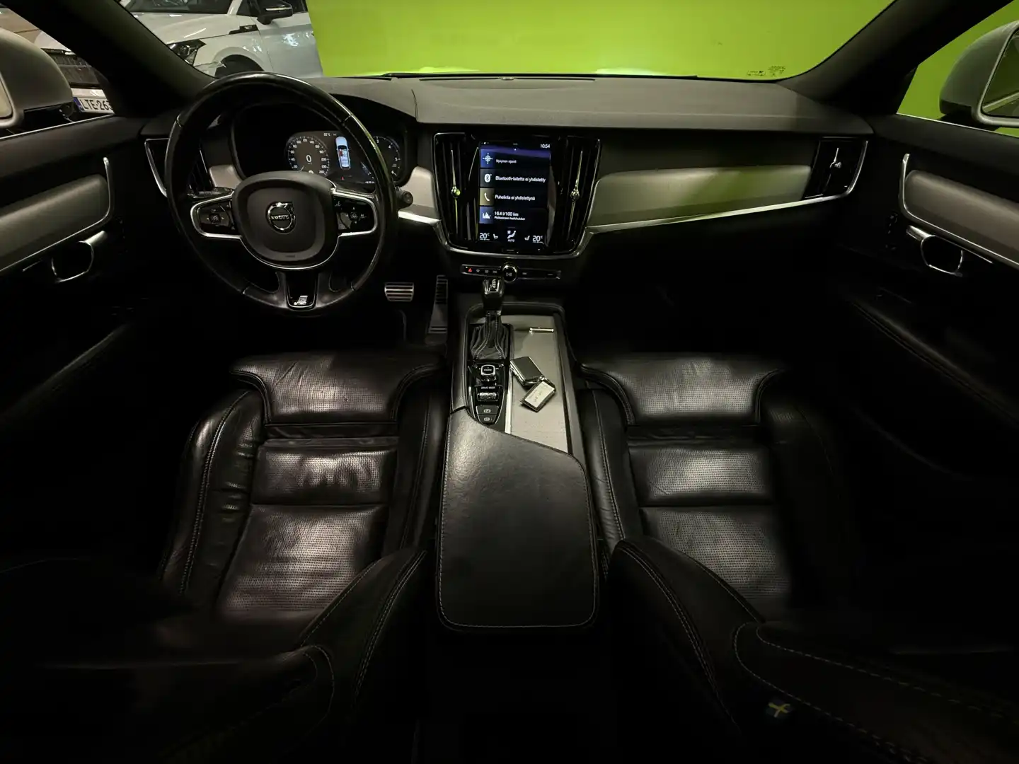 car-image