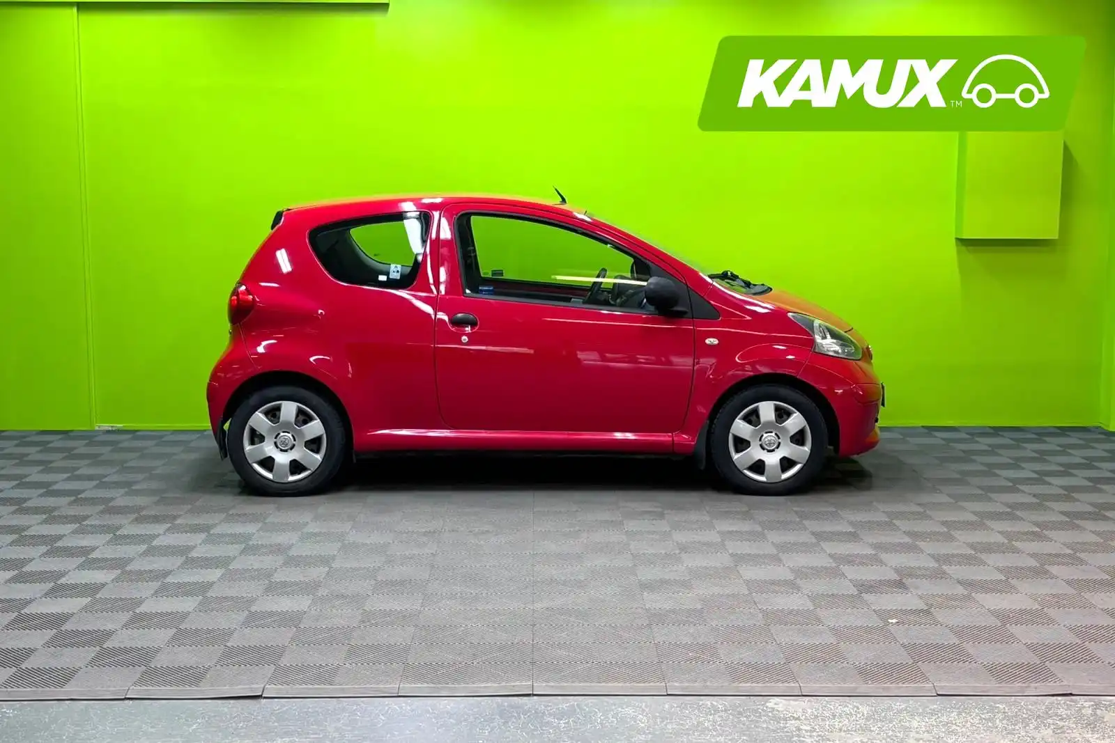 car-image
