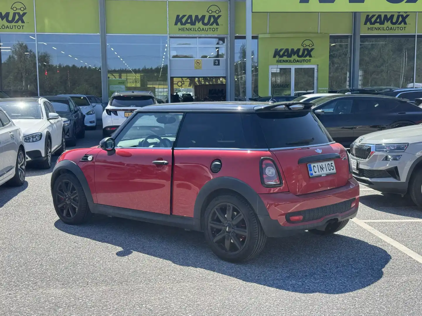 car-image