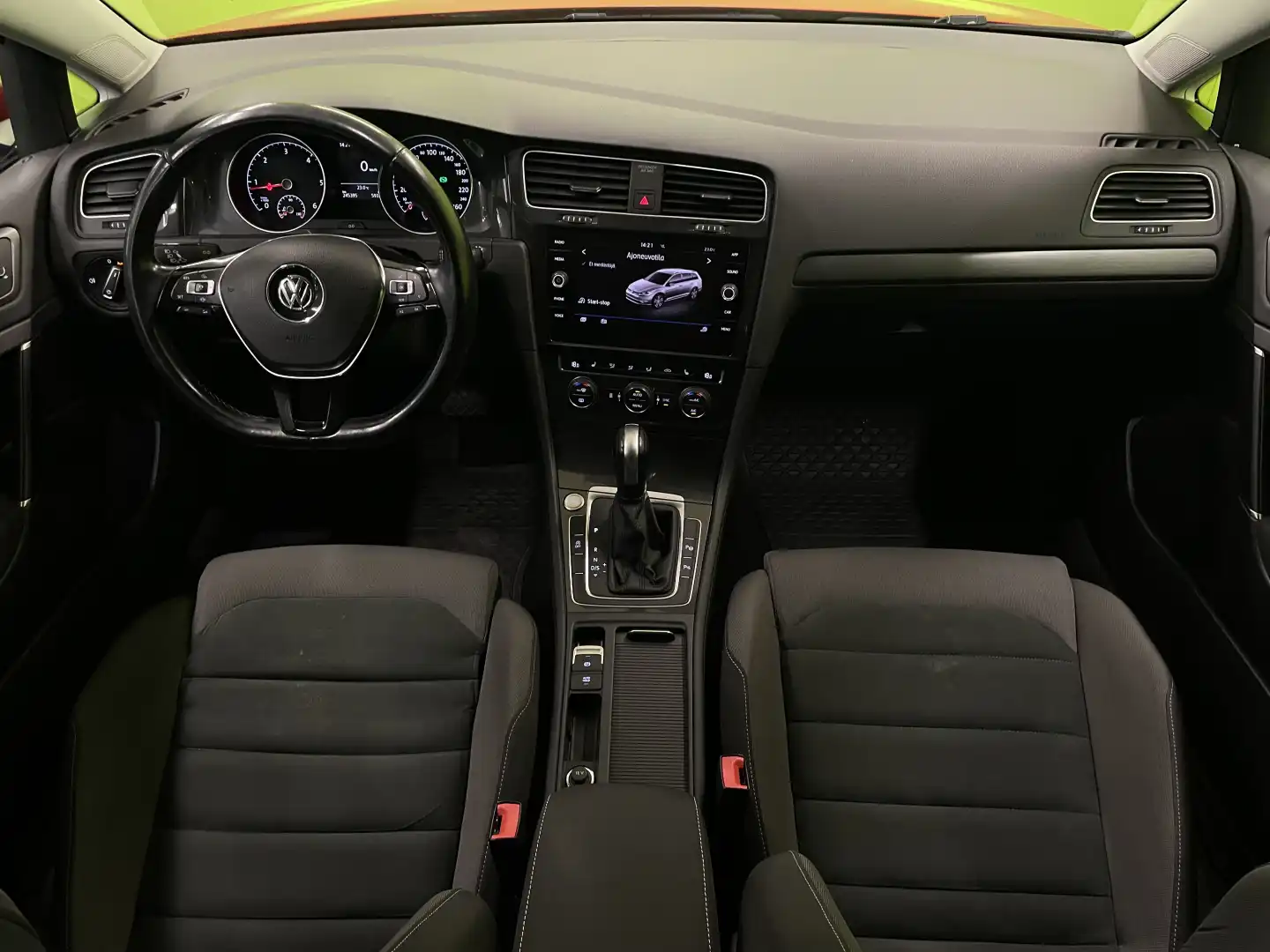 car-image