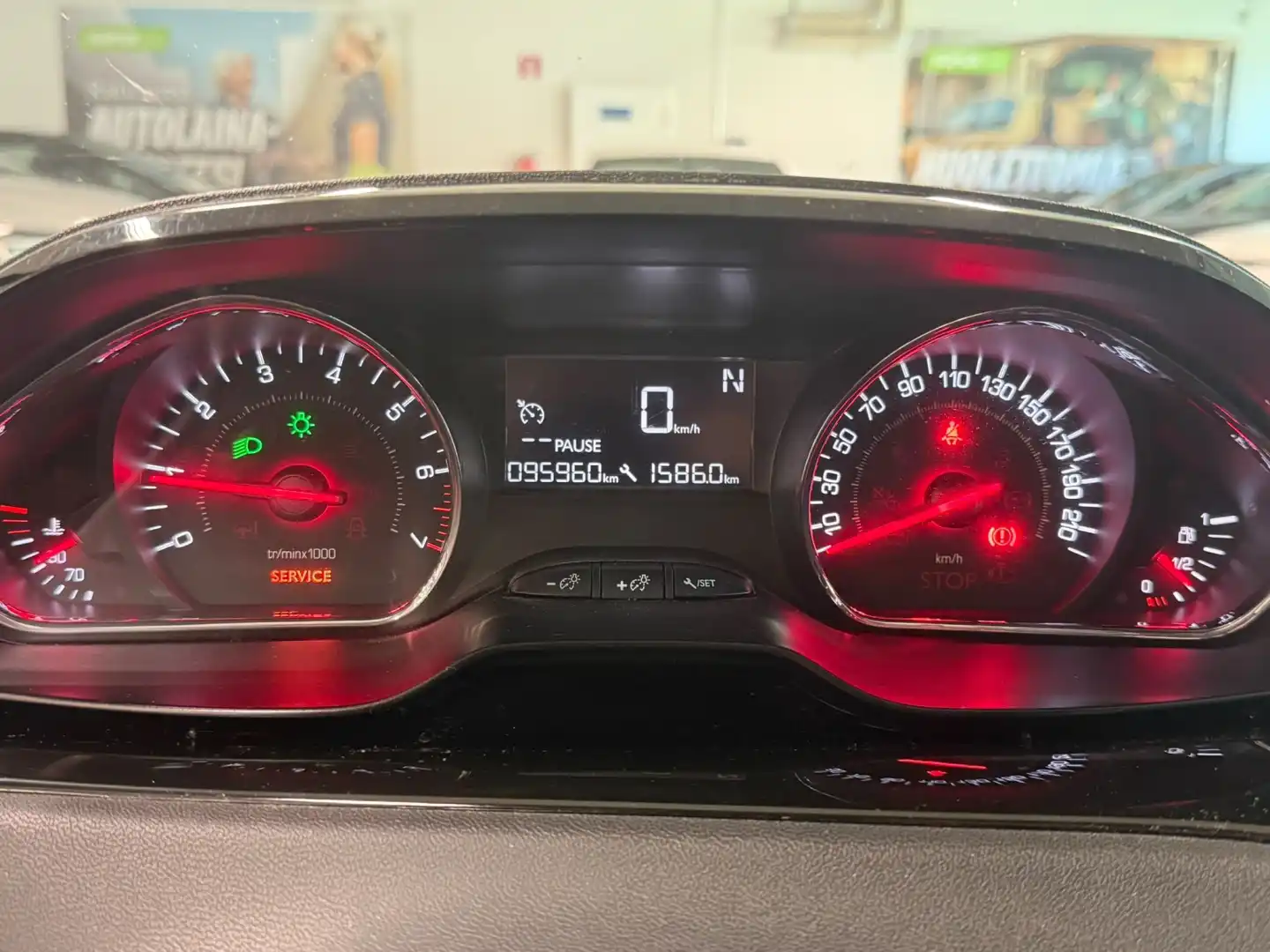 car-image