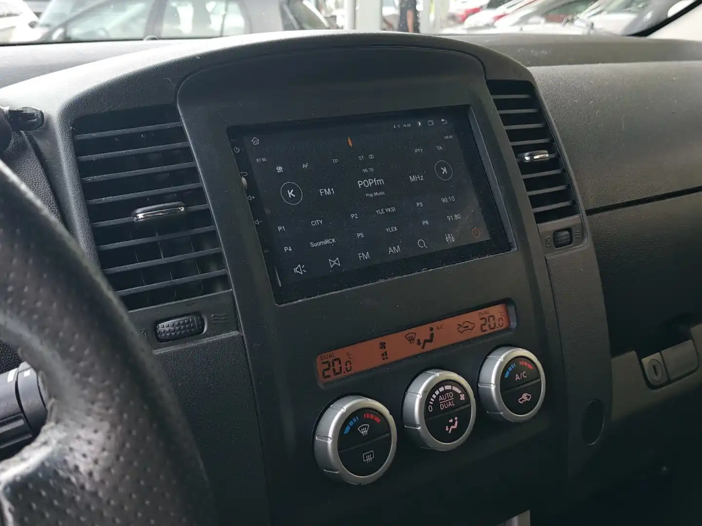 car-image