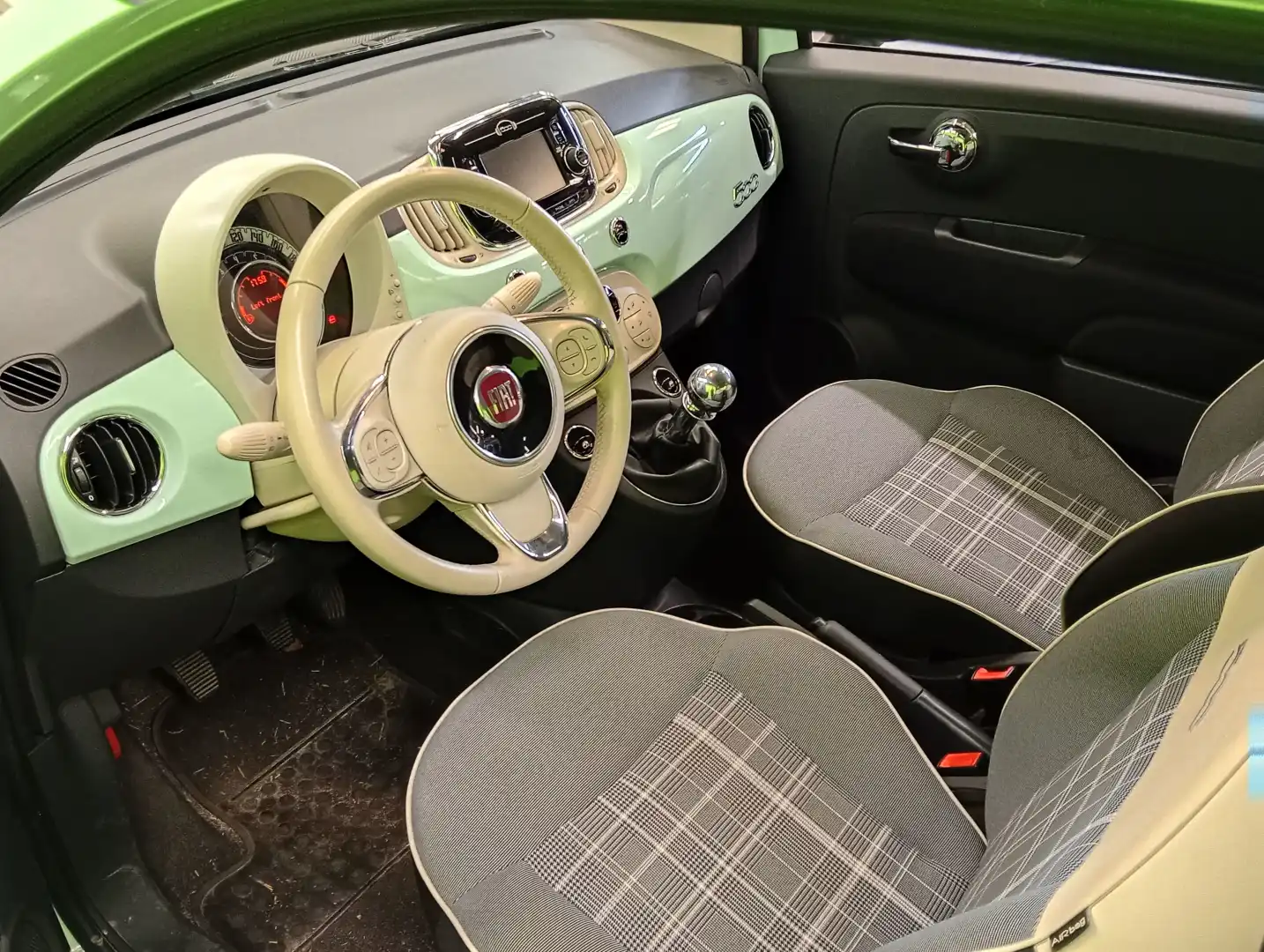 car-image
