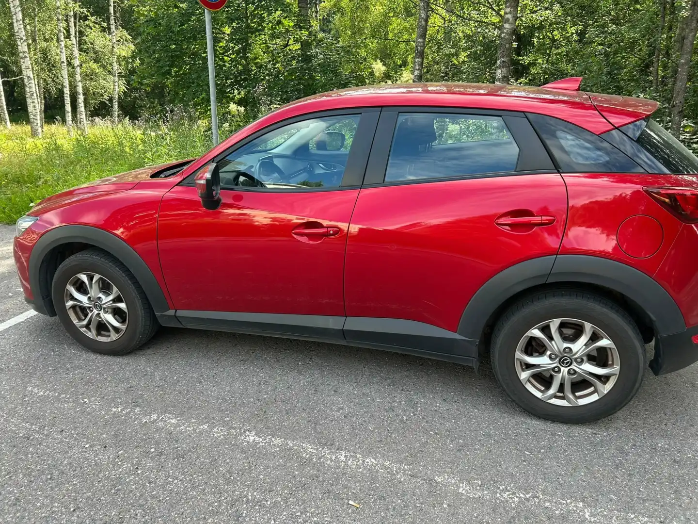 car-image